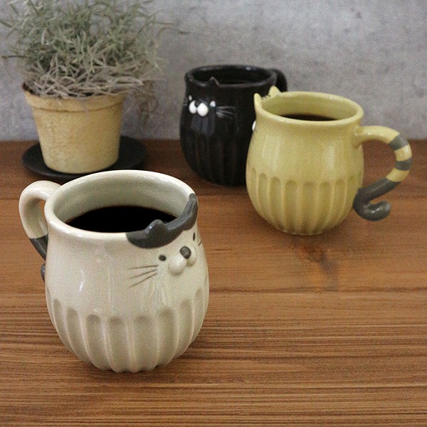楽天市場 マグカップ しのぎのねこマグ はち とら くろ デコレ 電子レンジｏｋ マグカップ マグ 陶器 コップ マグカップ タンブラー キッチン 雑貨 ナチュラル かわいい おしゃれ 食器 台所 グランデワイルド 雑貨店