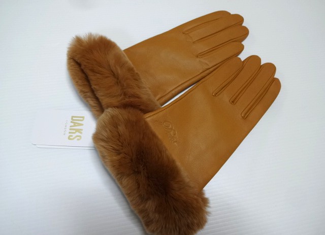 DAKS ダックス 手首に レッキスファー 羊革 手袋 21cm キャメル色 ロゴ刻印 貴重なラビットファー ふわふわ|Grande shop