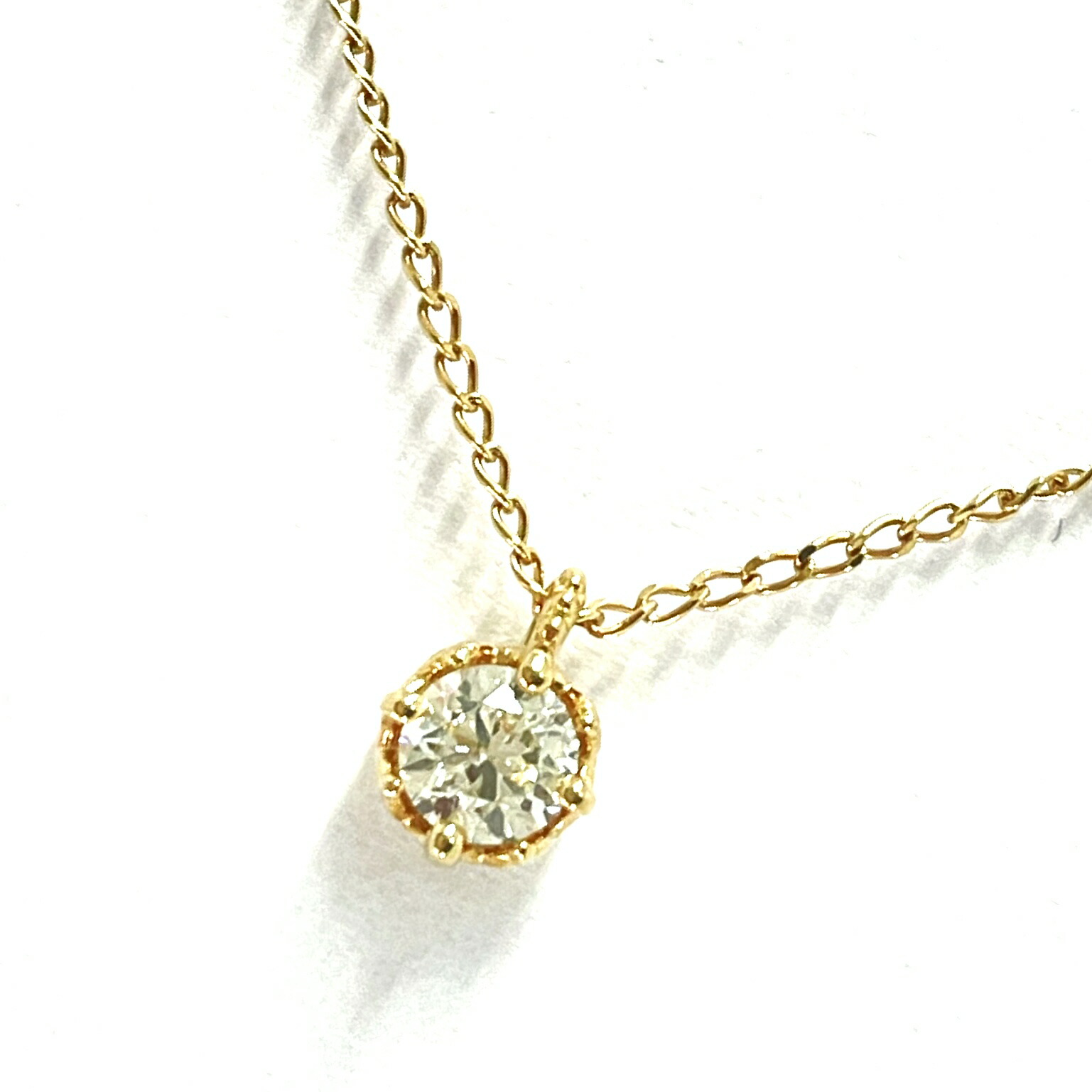agete アガット♡一粒ダイヤネックレス ミステリーセッティング agete 一粒ダイヤネックレス ミステリーセッティング アガット