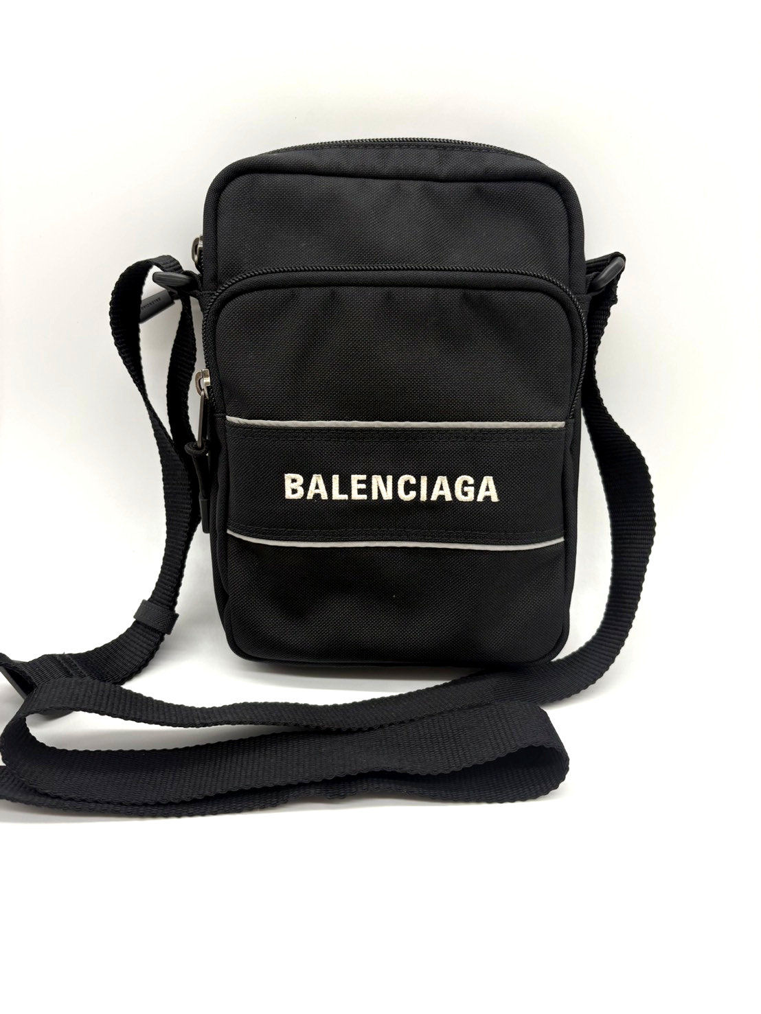 楽天市場】BALENCIAGA バレンシアガ スポーツ メッセンジャーバッグS