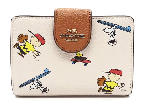 高品質の人気 コーチ マルチ カーキ パッチ ヴァーシティ シグネチャー ウォレット アラウンド ジップ ロング Peanuts X Coach ファクトリー 長財布 新作 コーチ 21新作 コラボ スヌーピー C4598 Kam Ca2107