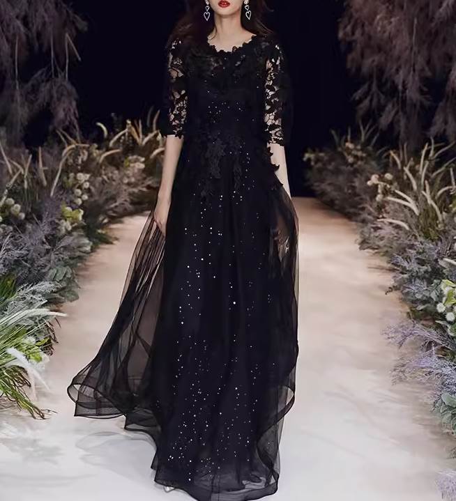 ロングドレス ドレス ウェディング パーティー 結婚式 披露宴 演奏会 発表会 ステージ 舞台 フォーマル キャバ 衣装 謝恩会 演劇 ラウンジ クラブ ロング マキシ 5分袖 ラウンドネック レース チュール 透け感 可愛い きれいめ 大人可愛い 上品 おしゃれ エレガント