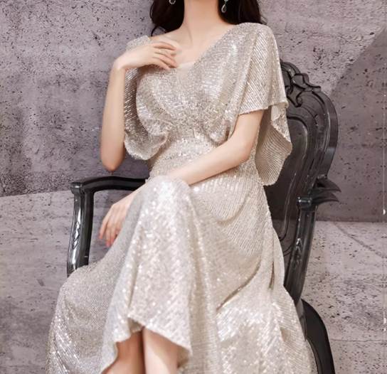 ドレス ワンピース ウェディング パーティー 結婚式 二次会 披露宴 演奏会 発表会 フォーマル キャバ ダンス 衣装 コスプレ コスチューム 謝恩会 演劇 ラウンジ クラブ マキシ 5分袖 Vネック フレア プリーツ レース シフォン フリル ウエストマーク ケープ