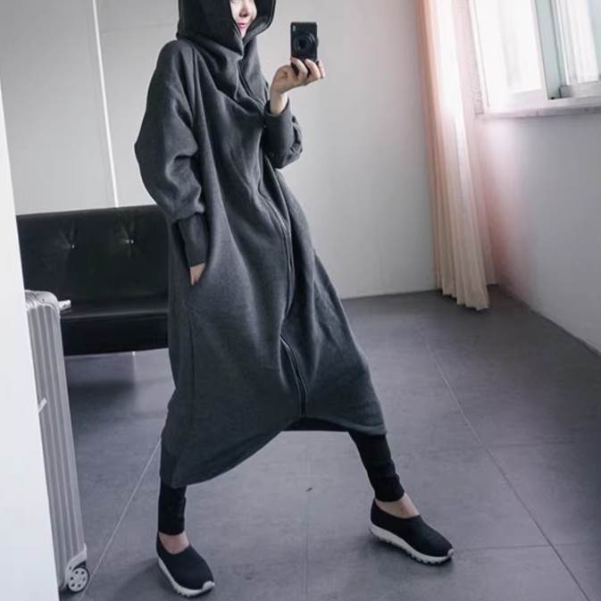 ロングパーカー レディース パーカー トレーナー 部屋着 アウター ミモレ ロング 長袖 フード ストレート Iライン 前開き かわいい 大人可愛い シンプル カジュアル かっこいい こなれ感 メンズライク スポーティー ルーズ 個性的 クール モード系 主役級 存在感 学生風