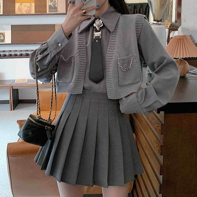 3点セット レディース スカート トップス シャツ セーター ショート 長袖 ネクタイ プリーツ ボタン 大人可愛い きれいめ おしゃれ かっこいい ラフ ガーリー クール ナチュラル 無地 春 秋 通勤 デート お出かけ お泊まり イベント 旅行 レストラン 公園 女子会 休日