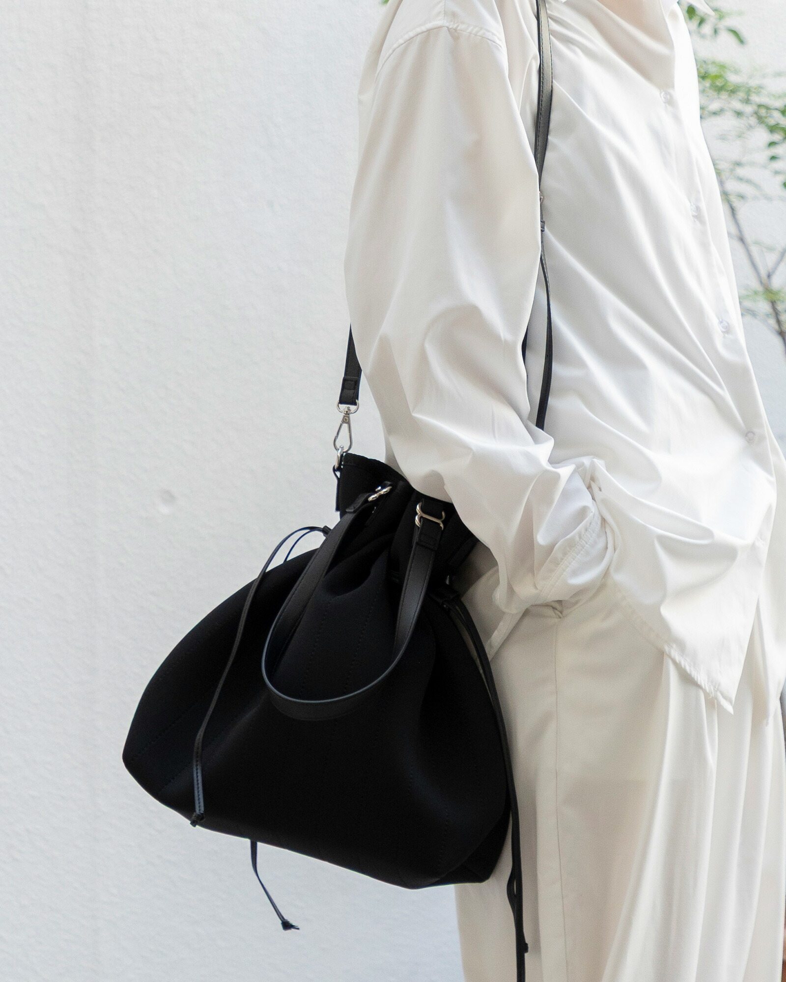 LINE友達5%OFF】 巾着バッグ ショルダーバッグ レディース トート