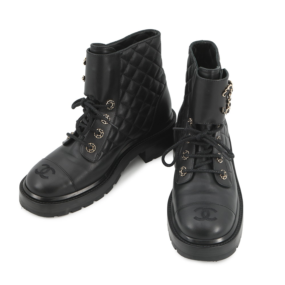 シャネル ショートブーツ マトラッセ ココマーク CHANEL19 レザー レディースサイズ37 1/2C G36424 CHANEL 靴 黒 【安心保証】 【中古】 シャネル ブーツ ココマーク CHANEL