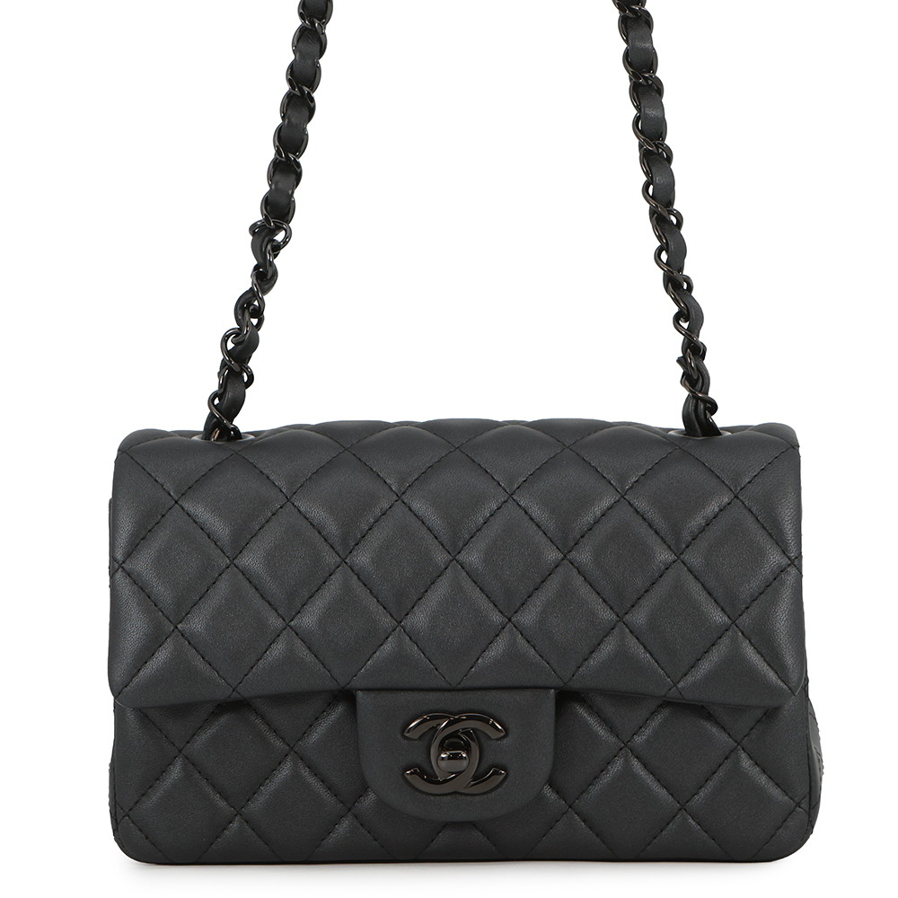 シャネル チェーンショルダーバッグ ココマーク ミニ マトラッセ 20 ラムスキン A69900 CHANEL 黒 【中古】 シャネル バッグ レディース CHANEL BAG