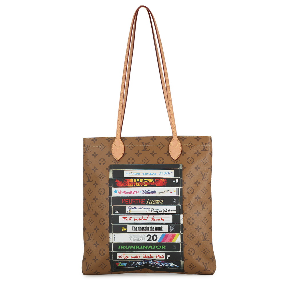 ルイヴィトン トートバッグ モノグラム・リバース/ビデオプリント キャリー・イット M45198 LOUIS VUITTON ヴィトン バッグ 【安心保証】 【中古】 ルイ・ヴィトン モノグラム バッグ レディース LOUIS VUITTON BAG