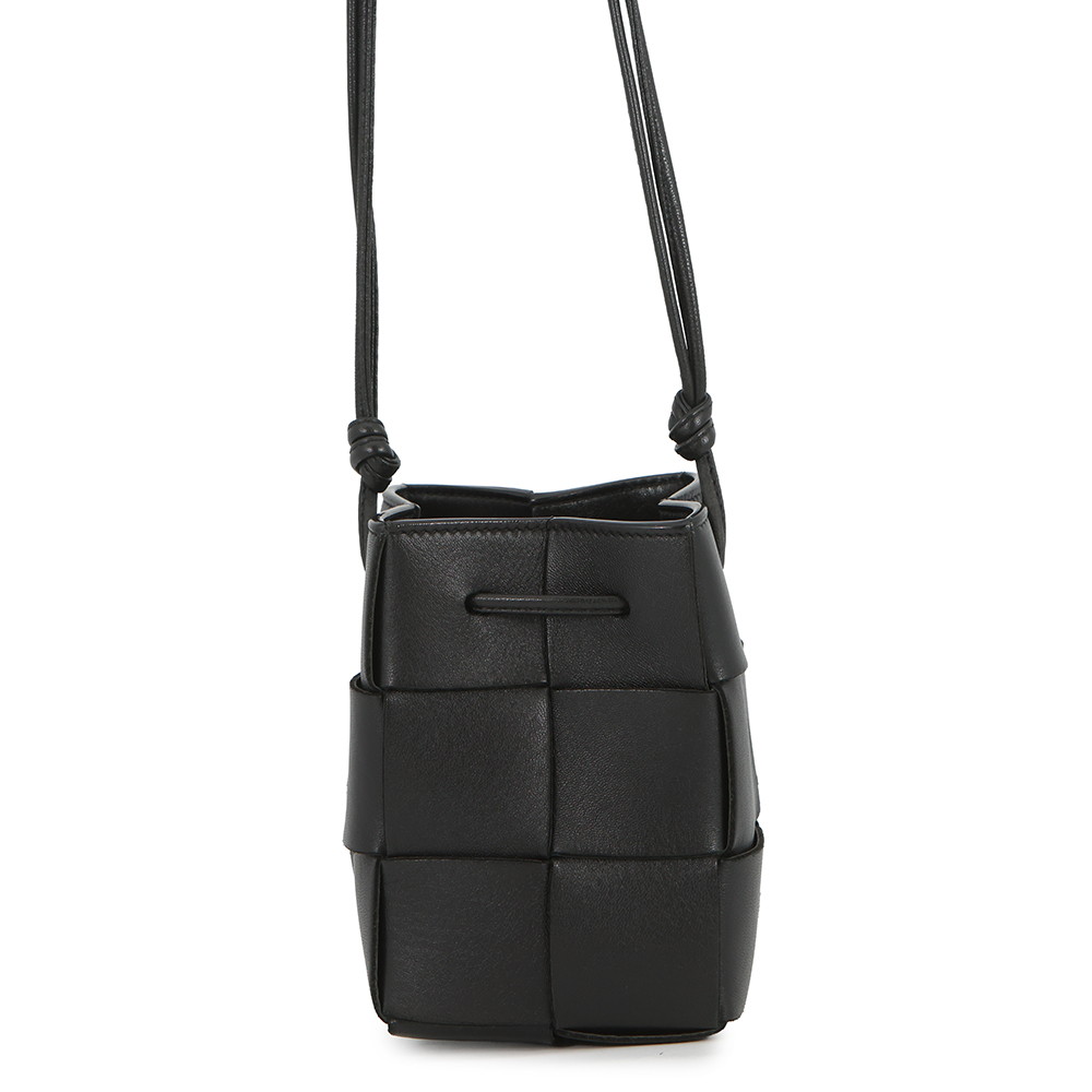 ボッテガヴェネタ ショルダーバッグ イントレチャート ミニ カセット バケット ラムスキン 680217 BOTTEGA VENETA 黒 【安心保証】 【中古】 ボッテガヴェネタ バッグ レディース BOTTEGA VENETA BAG