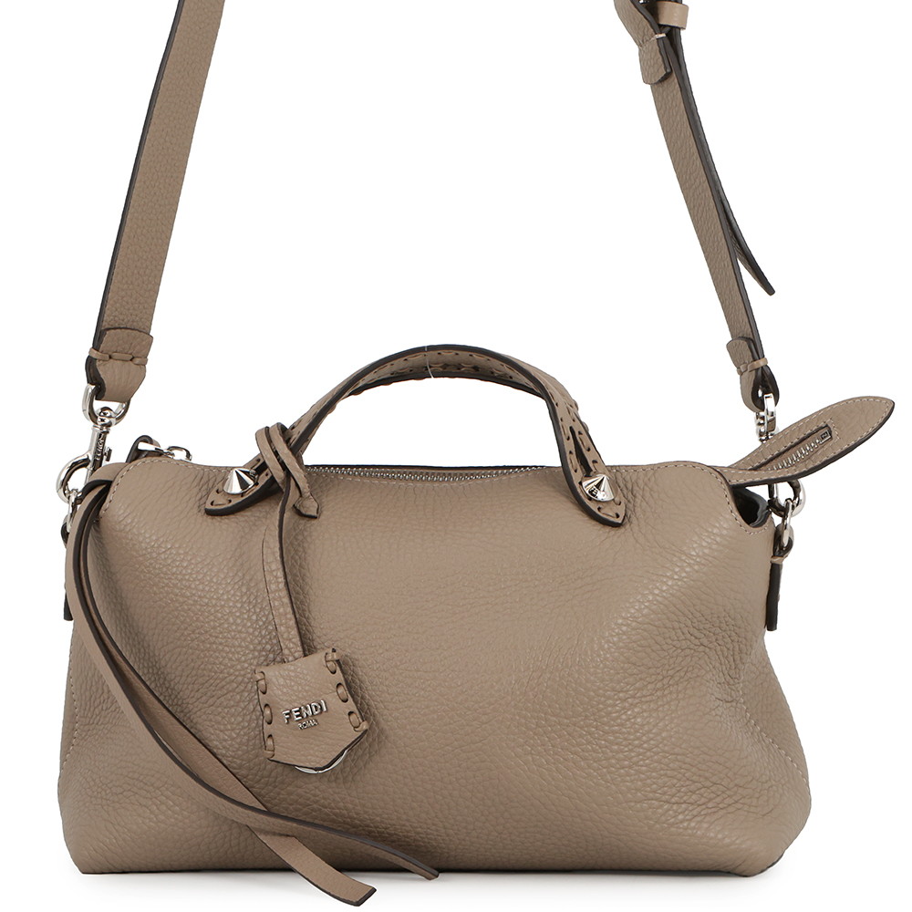 フェンディ ハンドバック カーフレザー バイ ザ 通い路 セレリア 並み並み カーフレザー 8BL155 FENDI 3way 2024/25年秋冬 【安全性のある引き受ける】 【中古】 フェンディ 御徒面子 レディース FENDI BAG