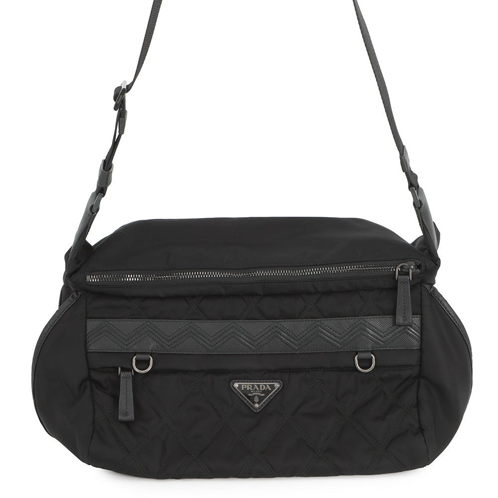 プラダ ショルダーバッグ ３角形ロゴタイプ キルティング ナイロン 2VH991 PRADA 黒 【楽になること引きうける】 【中古】  プラダ 御徒面子 PRADA BAG