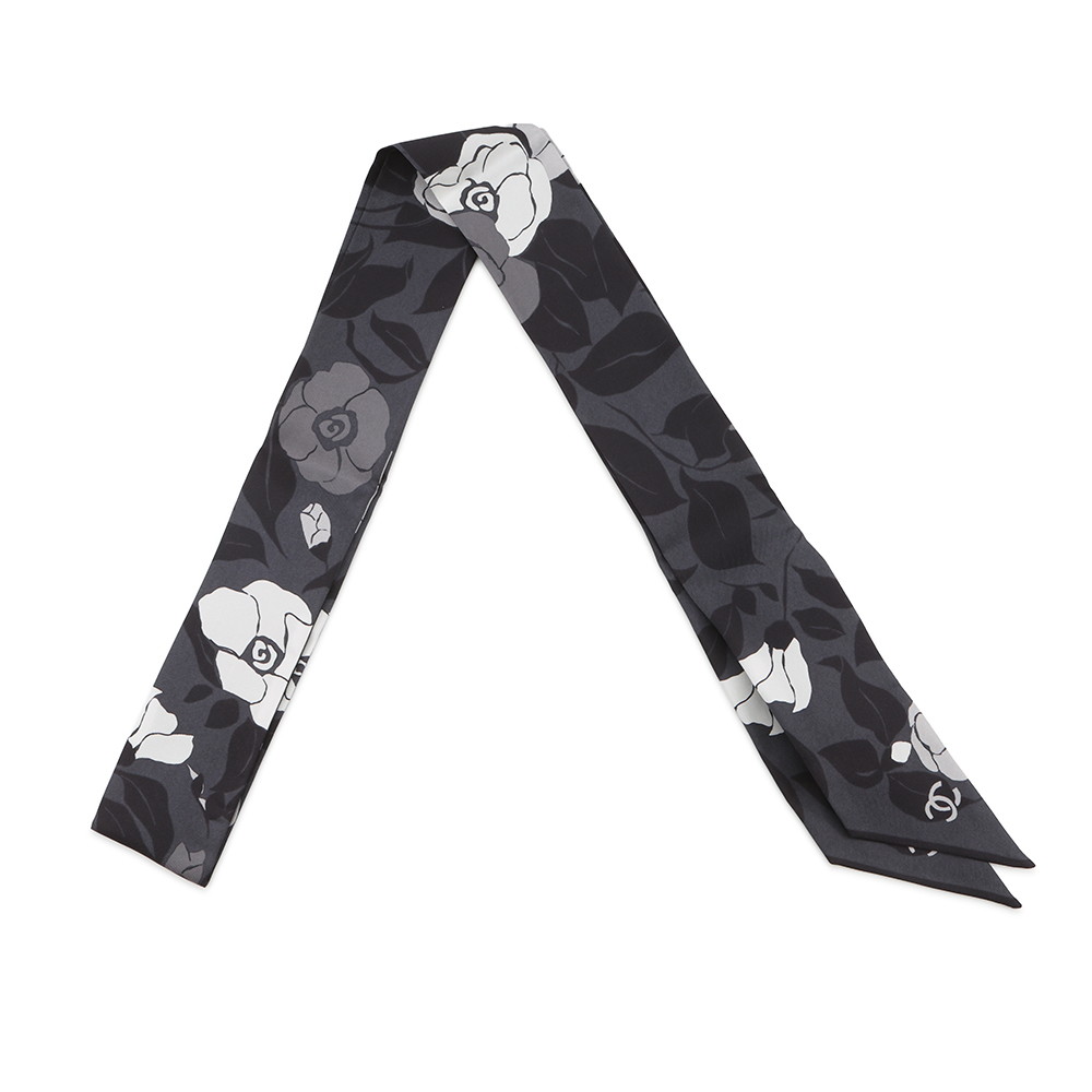 シャネル えり巻き ココマーク カメリア 総柄 地絹 AAB779 CHANEL 黒 【中古】 シャネル えり巻き CHANEL SCARF