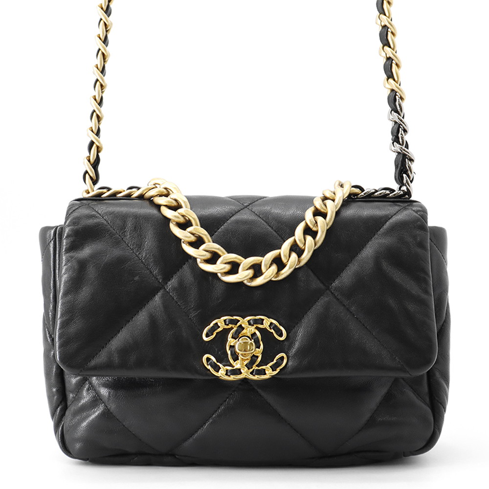 シャネル チェーンショルダーバッグ 19 フラップ バッグ ココマーク シャイニーラムスキン AS1160 CHANEL 黒 【安心保証】 【中古】 シャネル 19 バッグ シャネル レディース CHANEL BAG｜ギャラリーレア店