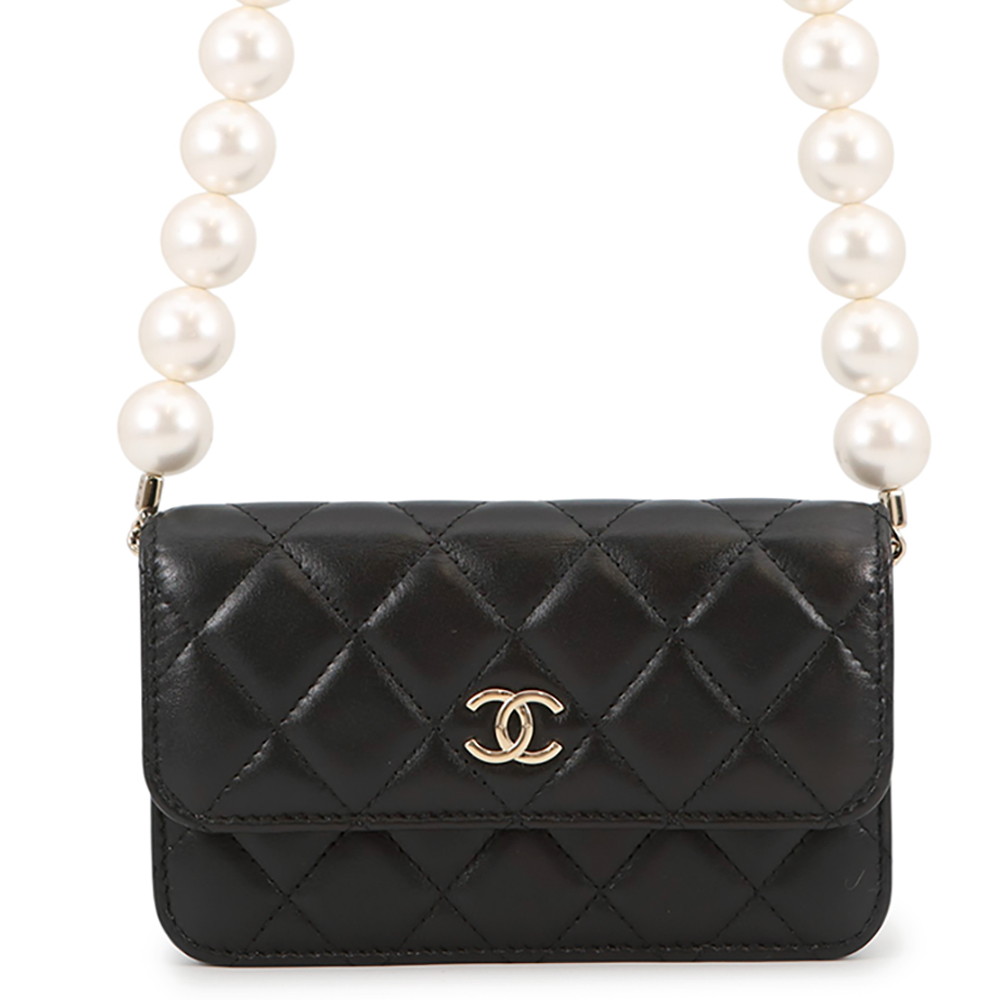 シャネル パールチェーンショルダーバッグ ココマーク マトラッセ フェイクパール AP1838 CHANEL 合切袋 黒 【楽になること引きうける】 【中古】 シャネル 御徒面子 レディース CHANEL BAG