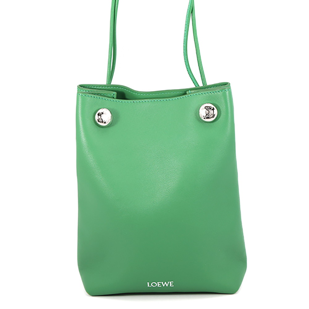 ロエベ ショルダーバッグ ぺブルポーチ スムースカーフレザー CANBSPPX01 LOEWE バッグ 【安心保証】 【中古】 ロエベ バッグ ロエベ LOEWE BAG｜ギャラリーレア店 89,925円