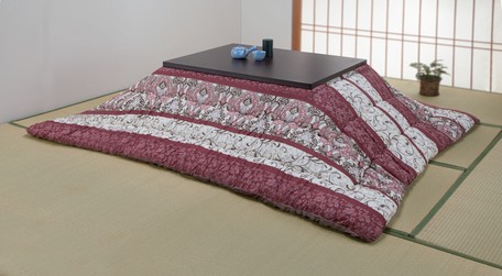 楽天市場】裏面起毛加工こたつ掛布団 ヴィオラ 約205×245cm エンジ【代