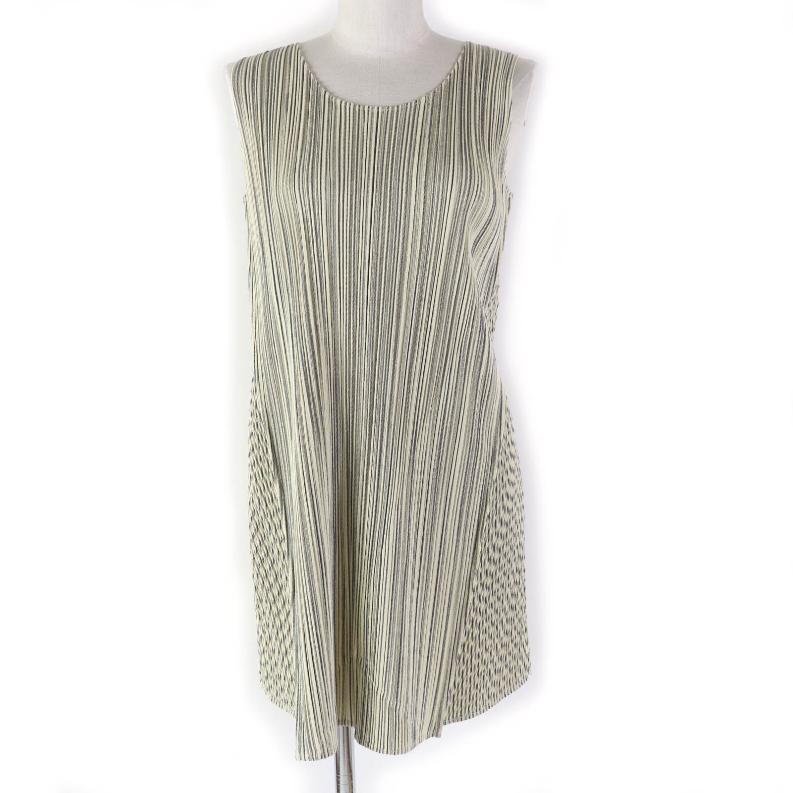 PLEATS PLEASE 斜めプリーツ変形ワンピース BASICS – isseymiyake.com