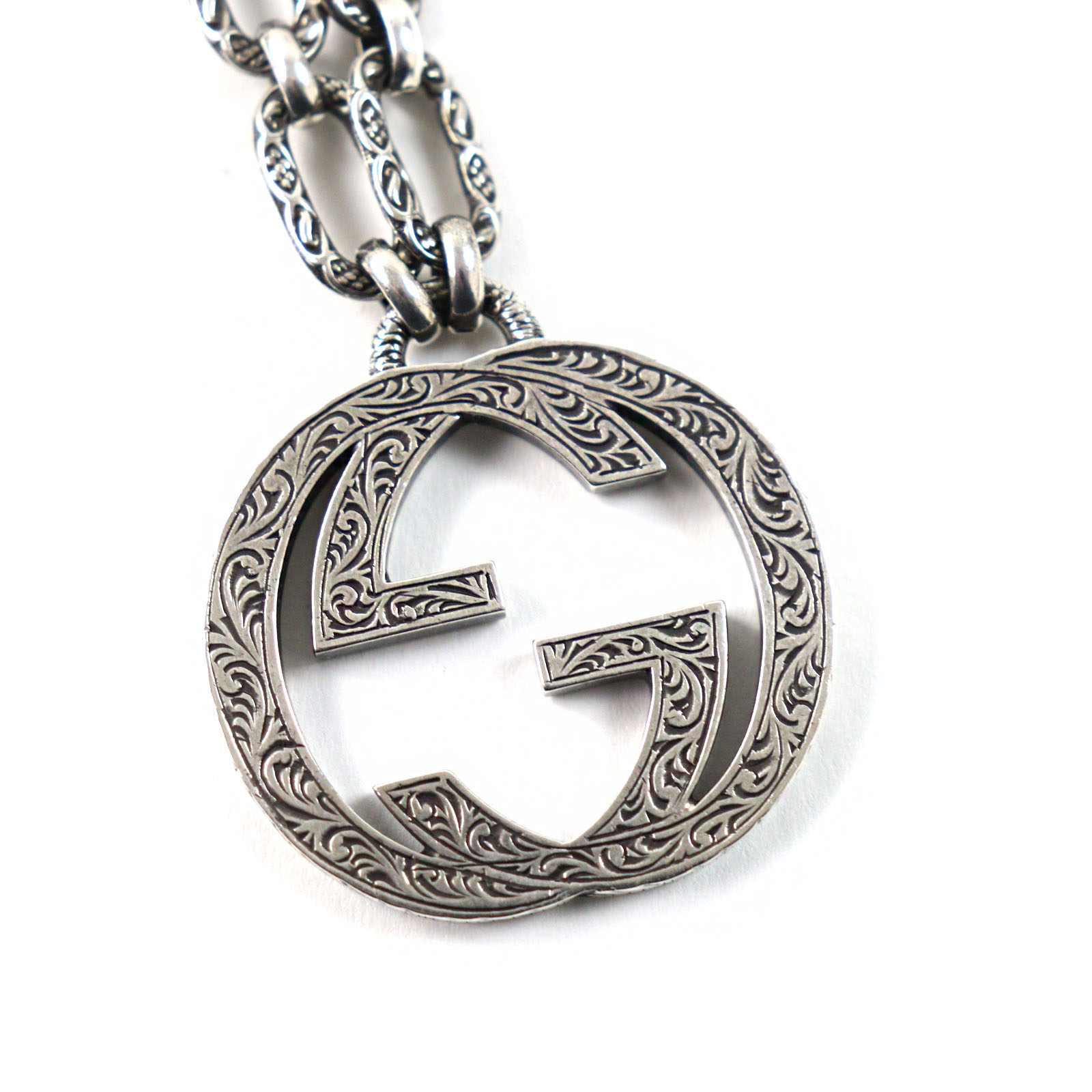 美品○GUCCI グッチ 524890 アラベスク インターロッキングG テクスチャード ロングチェーン ネックレス AG925 シルバー 箱・保存袋付き イタリア製 メンズ【中古】