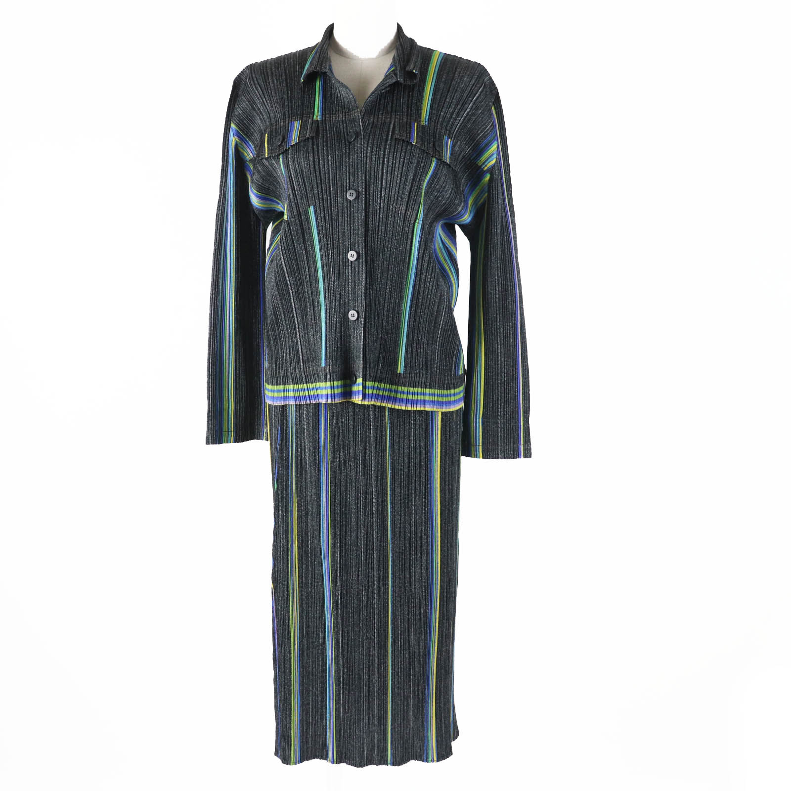 極美品◎PLEATS PLEASE 筋目プリーズ イッセイミヤケ PP53-JD761 PP61-JG704 書き換える刷り上げる プルオーバー／ロングスコート セットアップ まっ黒い薄墨色 マルチ 3 日本製 定まり品 レディース【中古】