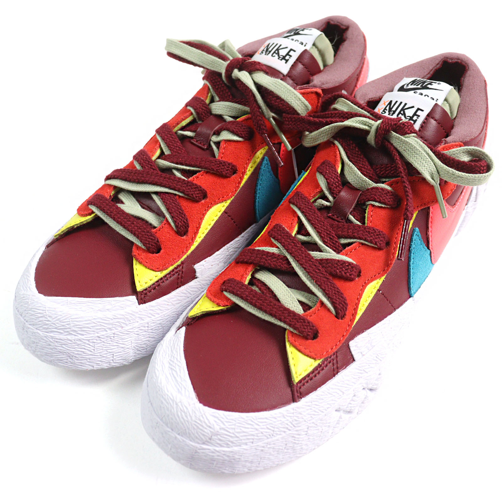 未当て嵌める品○NIKE KAWS SACAI ナイキ カウズ サカイ DM7901 600 BLAZER LOW ブレーザー 置き目 Team Red トリプルネームタグ XX楽想目じるし スピード競技引きあげる なめし革 ローカットスニーカー マルチ色合い 27 箱付き添い人 メンズ【中古】 メンズ靴-靴-スニーカー
