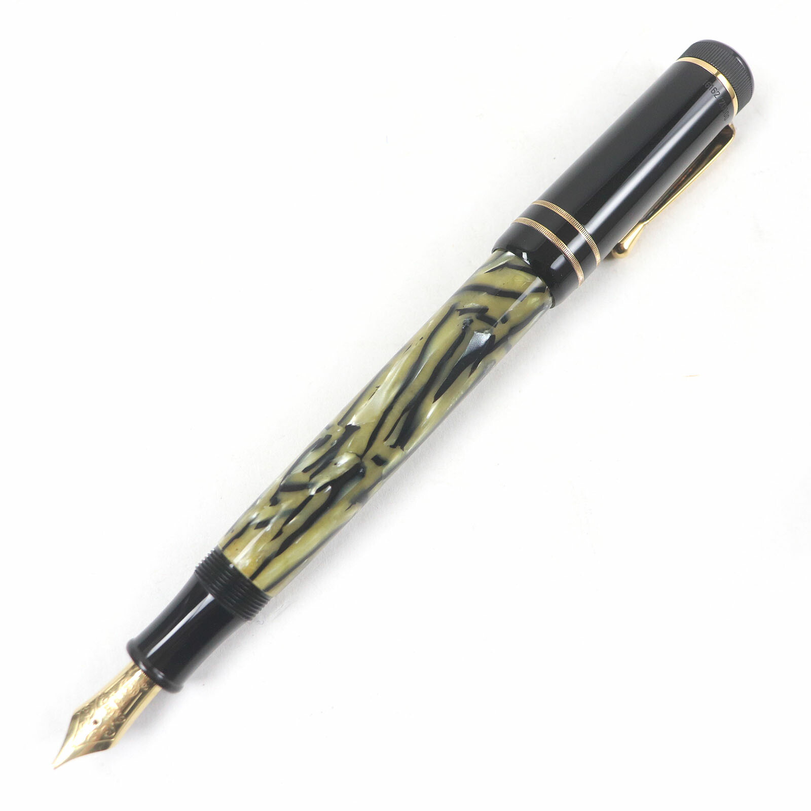 極美品□MONTBLANC モンブラン ヴィンテージ マイスターシュテュック 18K Mニブ 作家シリーズ 1994 オスカー・ワイルド マーブル柄 16162/20000 万年筆 ブラック イエロー系 メンズ【中古】