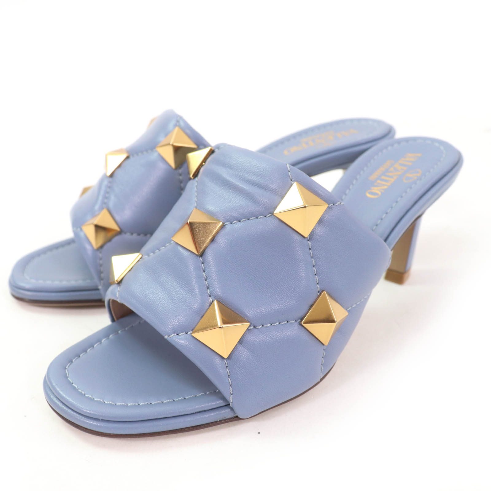 未使用品☆Valentino Garavani ヴァレンティノガラヴァーニ WW2S0BK3 ロックスタッズ レザー サンダル ブルー系 ゴールド金具 36 箱付き イタリア製 レディース【中古】｜衣類＆ブランドリサイクル GREEN