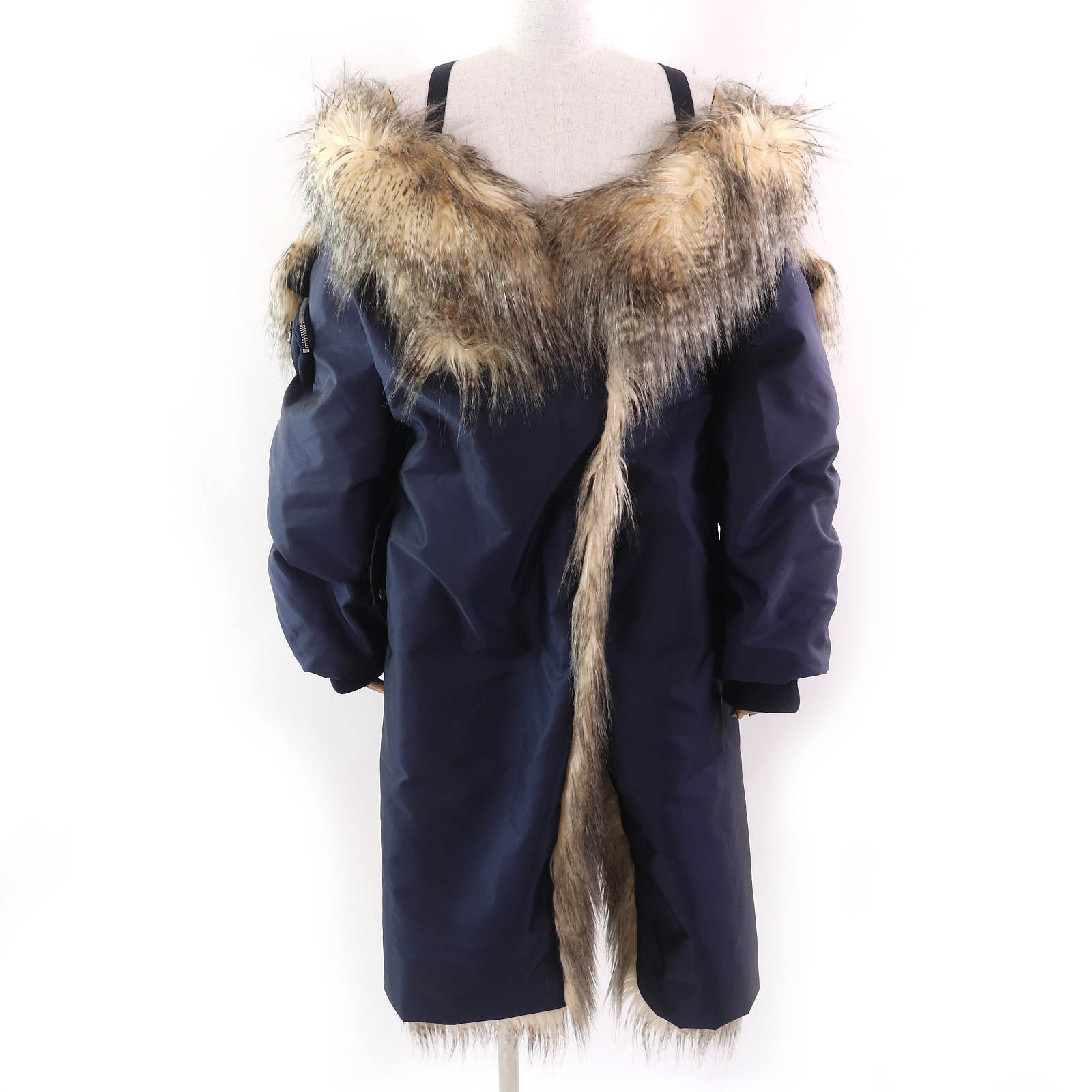 希少色　PRADA ニットコート　グリーン　ラクーンファー　サイズ40 希少色 PRADA ニットコート グリーン ラクーンファー サイズ40 - メルカリ