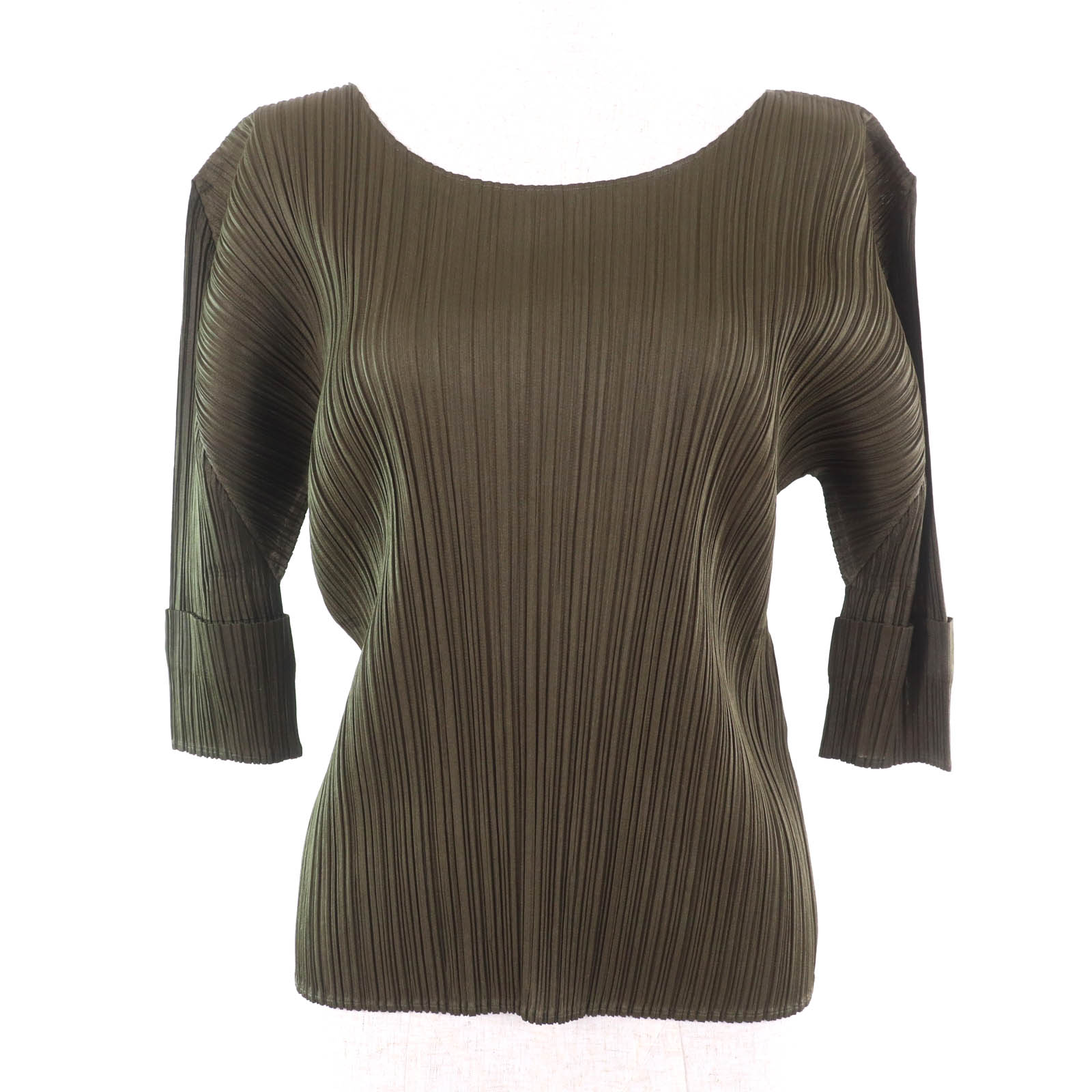 PLEATS PLEASE トップス ３ 半袖 イッセイミヤケ PLEATS PLEASE ISSEY MIYAKE（トップス）のフリマアイテム一覧