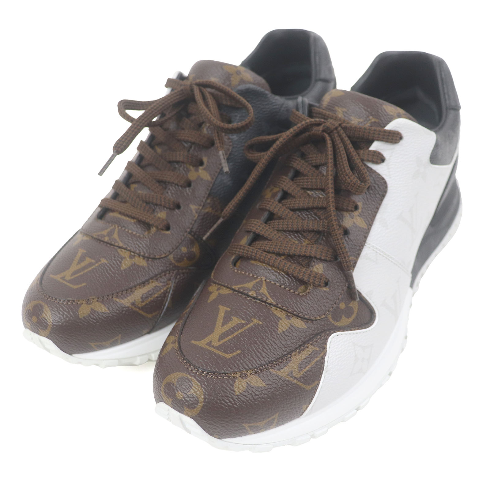 ルイビトン　メンズスニーカー ルイ・ヴィトン新作メンズスニーカー、“LV イニシャル入り