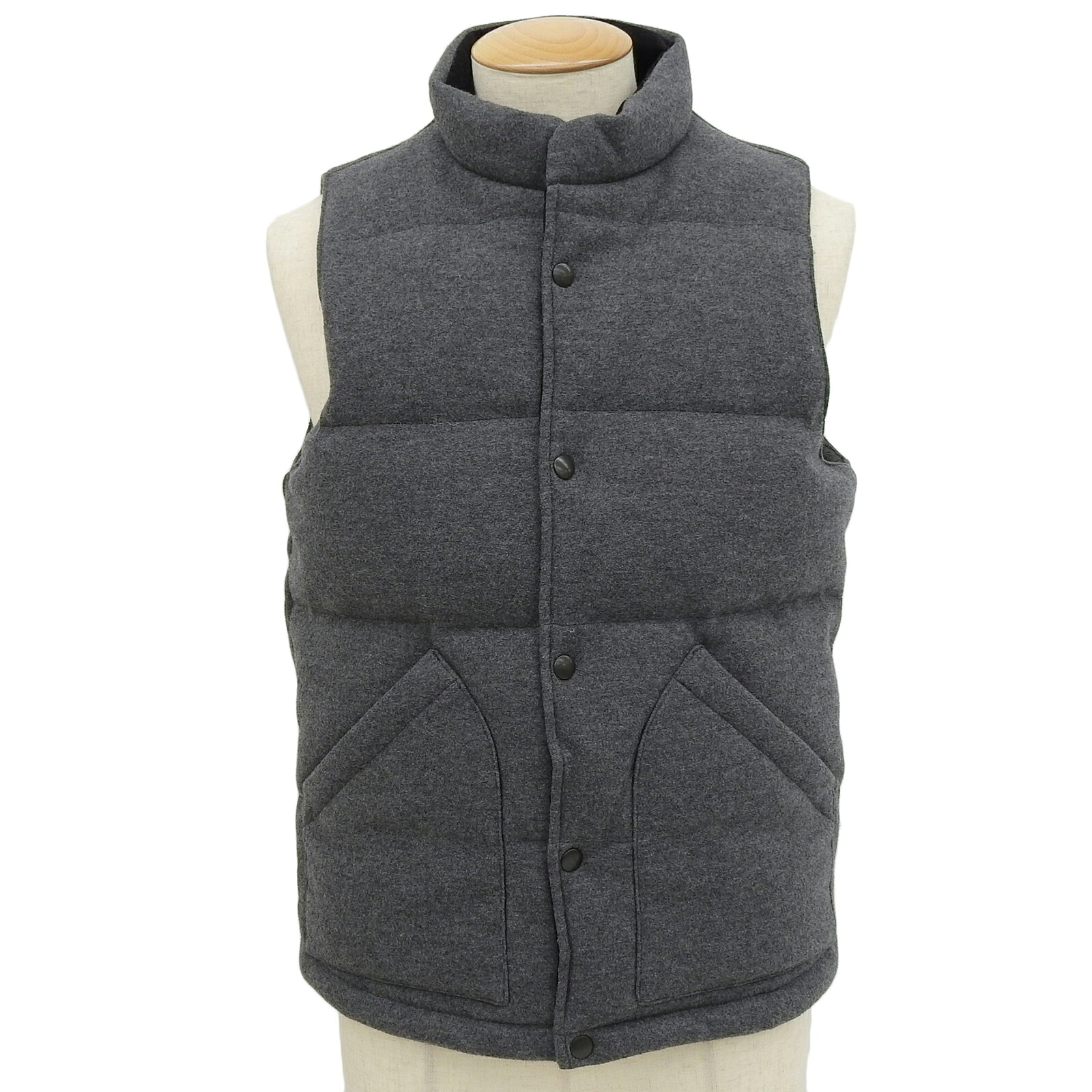 Paul Smith ベスト ドーメル生地 ダークグレー Paul Smith ベスト ドーメル生地 ダークグレー