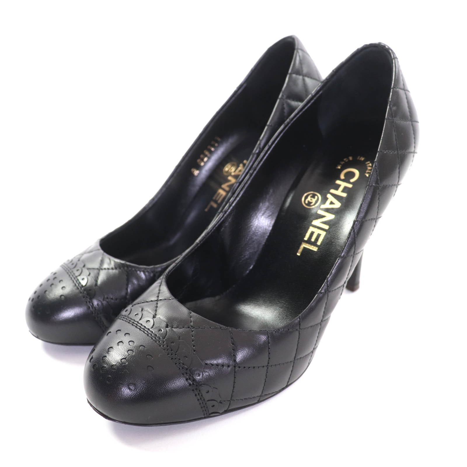 美品★CHANEL シャネル G29111 パンチングココマーク マトラッセ アーモンドトゥ なめし革 パンプス 黒いこと 35.5 イタリア製 レディース【中古】