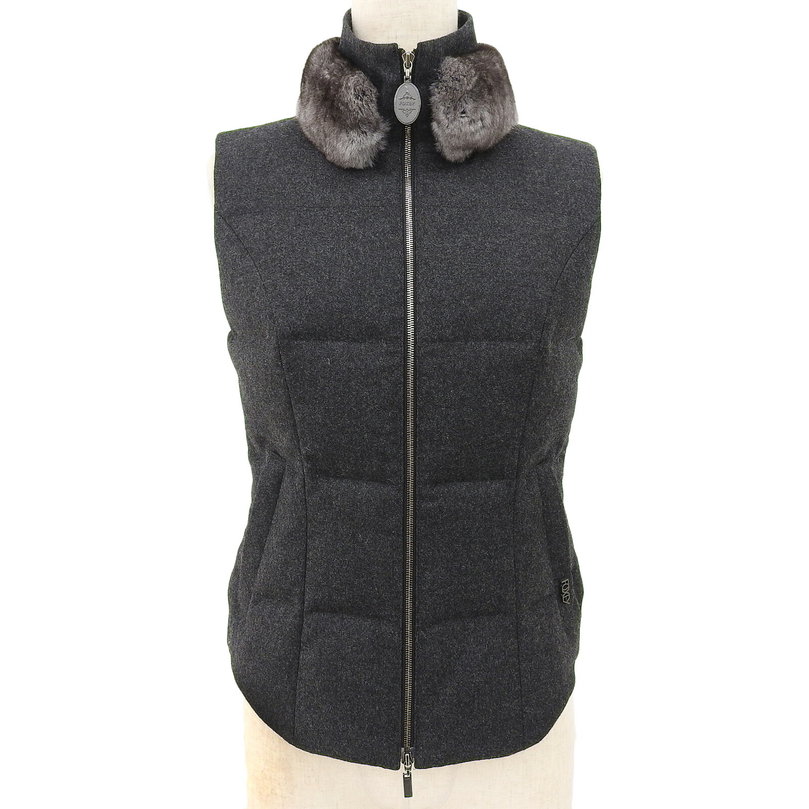 未使用級★贅沢チンチラファー付★FOXEY★ダウンベスト★カシミヤブレンド 未使用級☆贅沢チンチラファー付☆FOXEY☆ダウンベスト