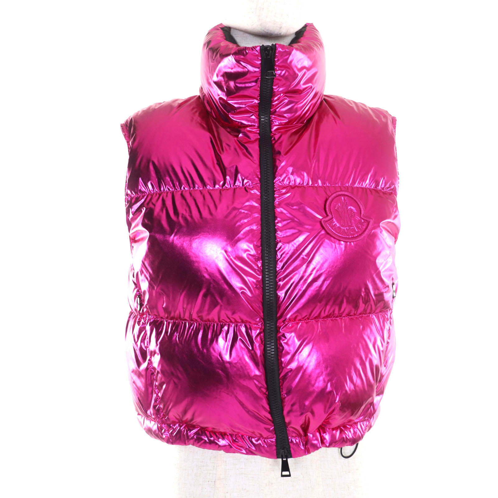 極美品★MONCLER モンクレール 2023年製 BLAVET デカロゴワッペン付 ZIP UP ダウンベスト ピンク 0 ブルガリア製 正規品 レディース【中古】