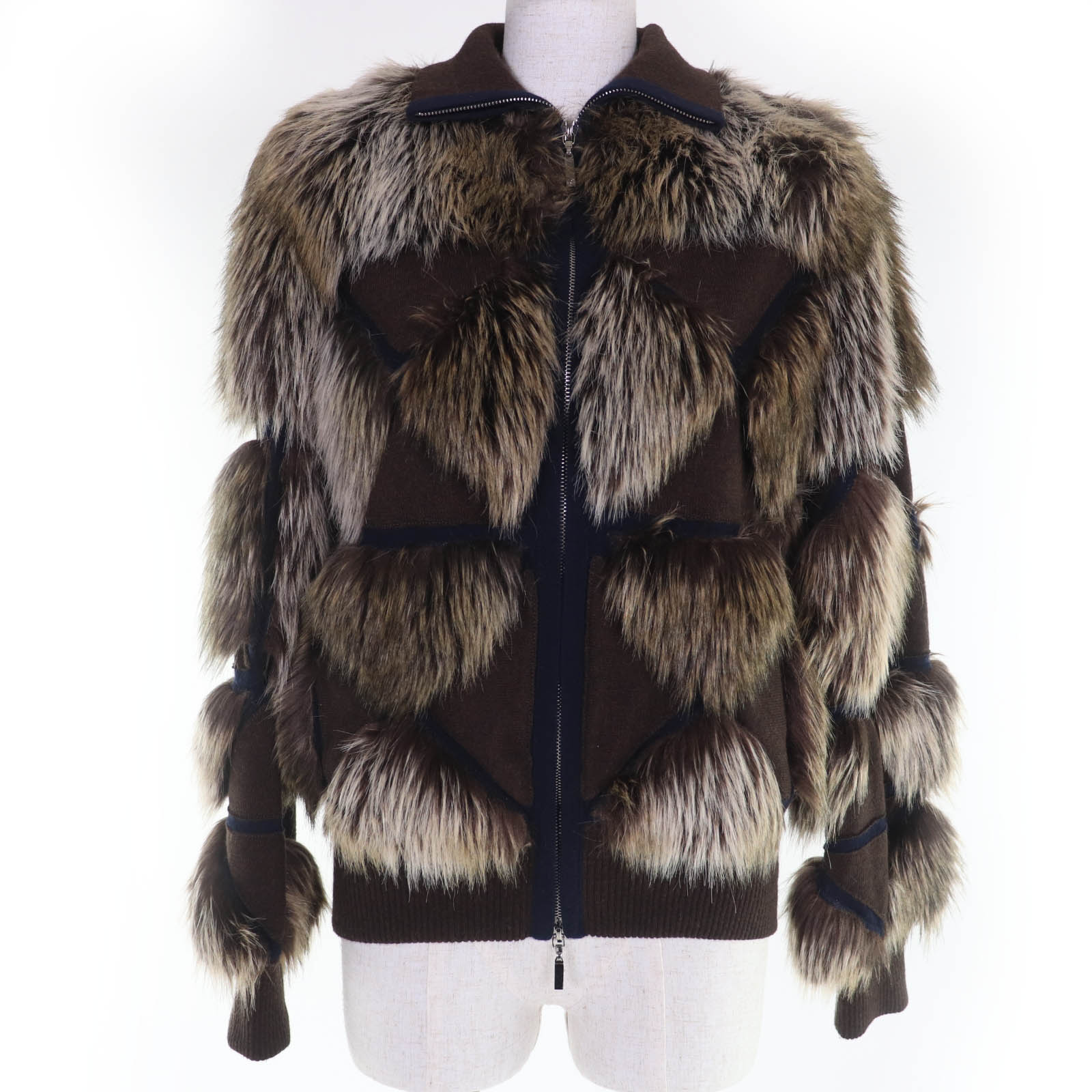 難有セール★日本未入荷CHANEL裏総面リアルファーコート38シャネル★ラビット リアルファー付ダウンショートコート - ベルーナ【公式】