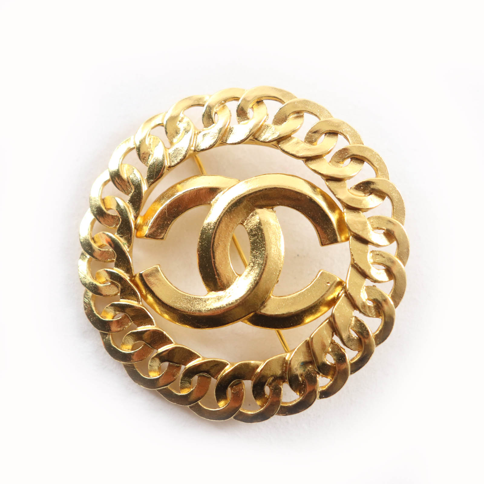 美品★CHANEL シャネル ヴィンテージ 96P ココマーク チェーンデザイン ブローチ アクセサリー ゴールド フランス製 レディース【中古】｜衣類＆ブランドリサイクル GREEN