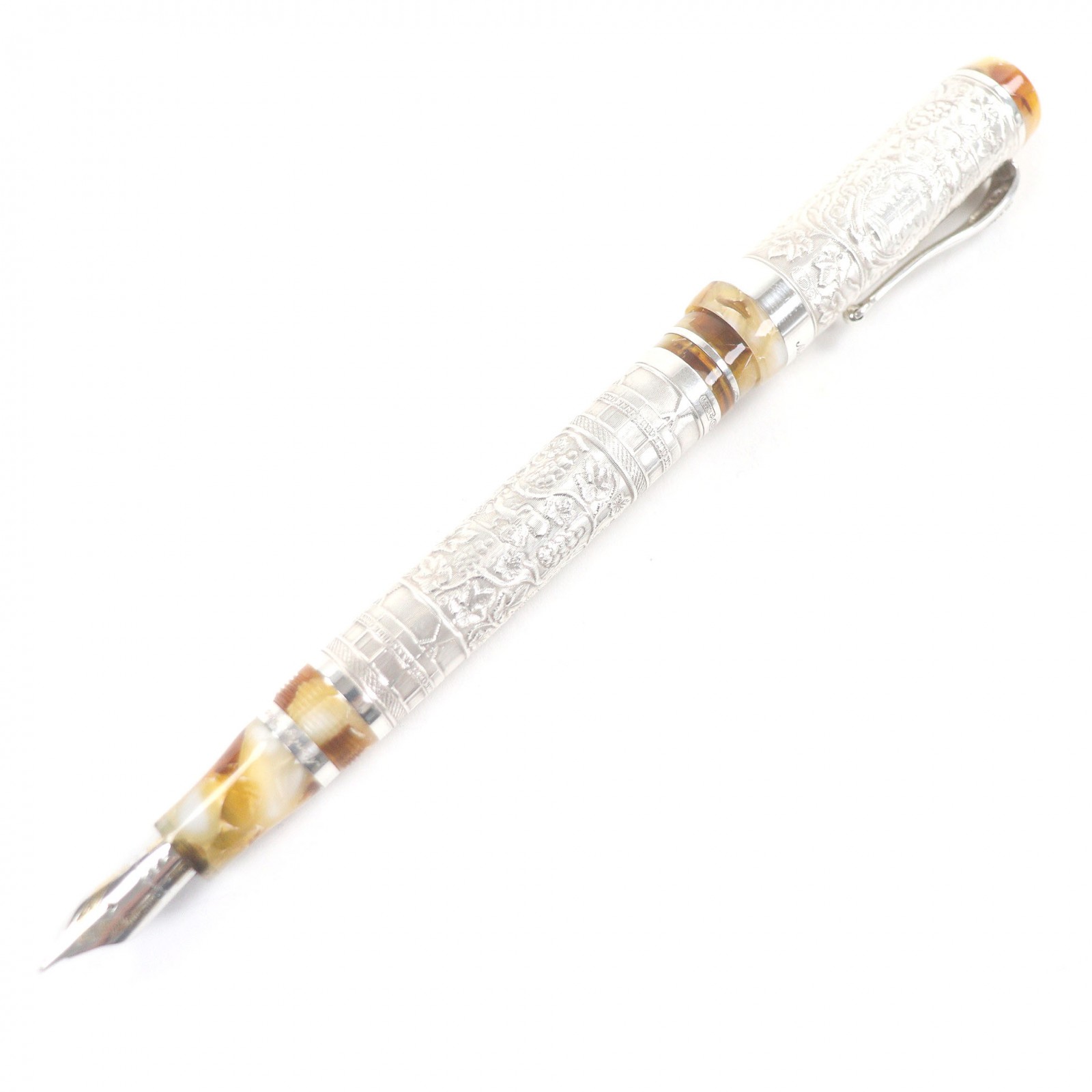 極美品□Montegrappa モンテグラッパ ヴィンテージ リミテッドエディション ミレニオ･バッサーノ 1998年 ペン先18K Mニブ 307/998 万年筆 シルバー ブラウンマーブル 箱・保存袋・ケース付き イタリア製 メンズ 総重量46.52g【中古】 110,000円