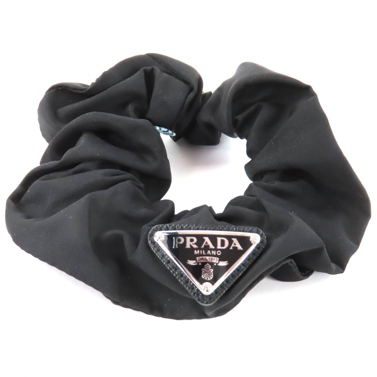 美品◇PRADA プラダ 1IF015 トライアングルロゴプレート付き Re-Nylon シュシュ ヘアゴム ヘアアクセサリー ブラック レディース【中古】