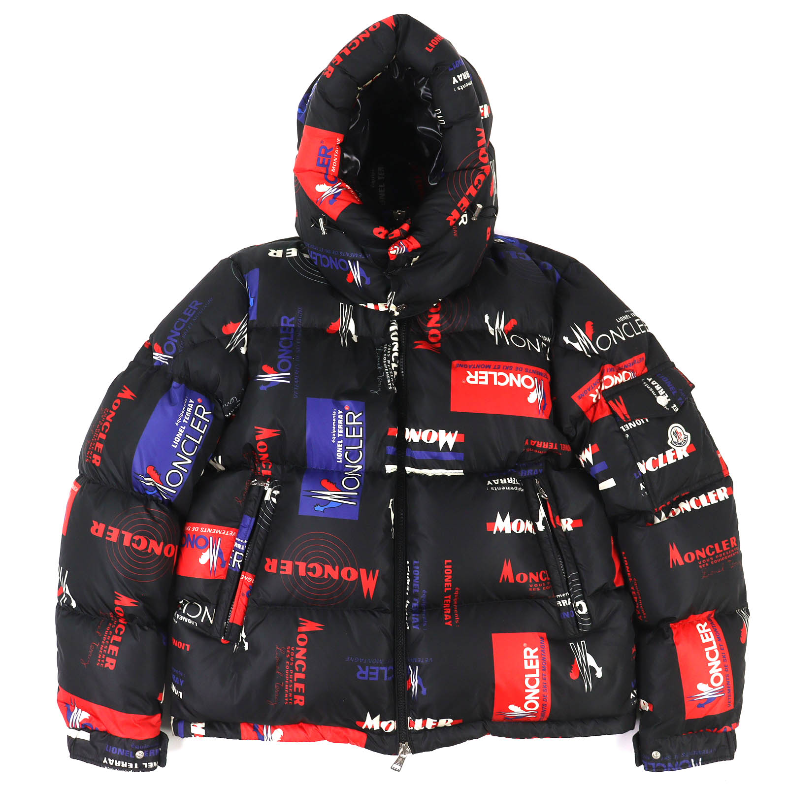 美品△MONCLER モンクレール WILSON ウィルソン ロゴプリント ロゴワッペン フード付き ダウンジャケット ブラック レッド ブルー 3 ブルガリア製 正規品 メンズ【中古】