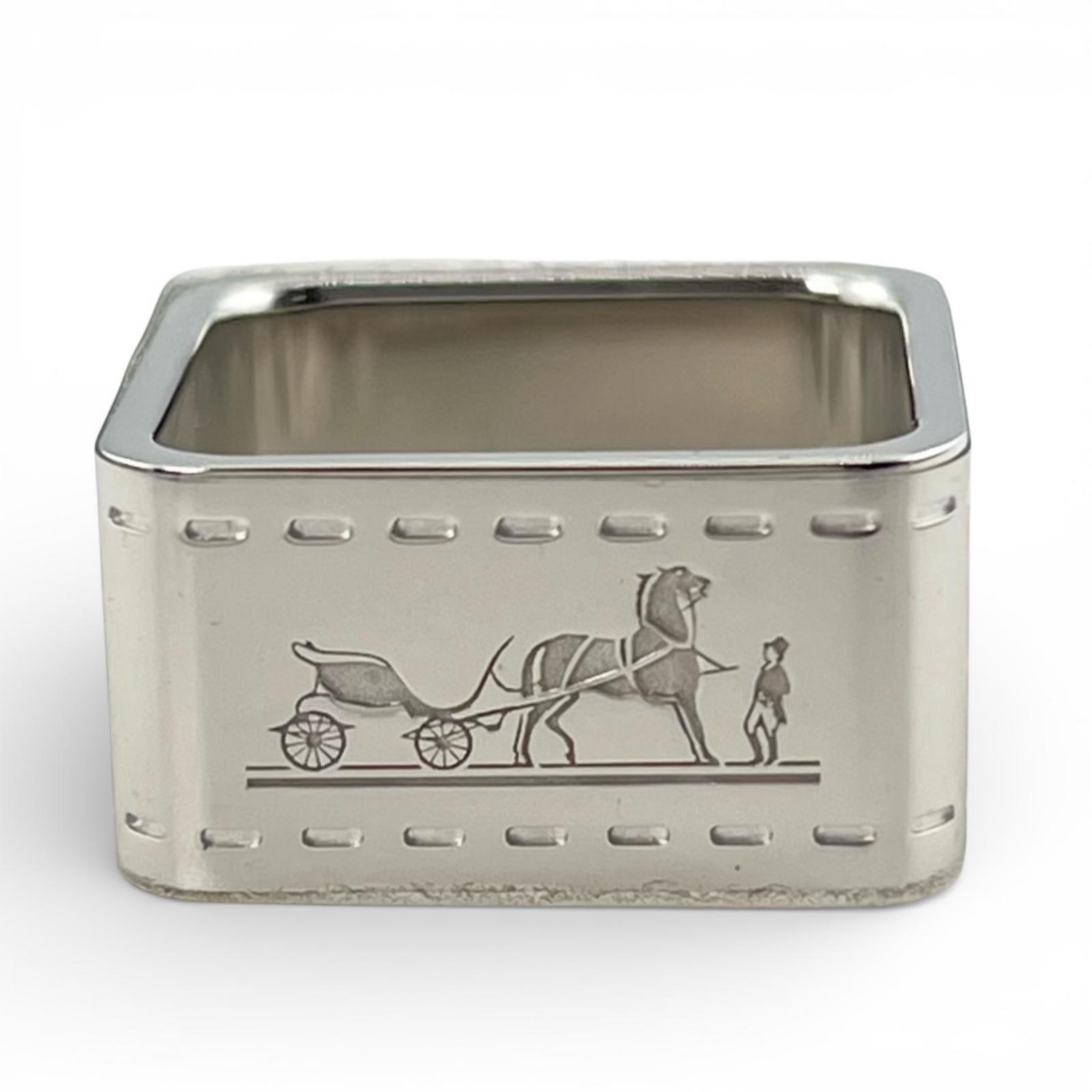 未当て嵌める品▲HERMES エルメス BOLDUC ボルデュック 真四角 えり巻き輪っか しろがね色 箱・保護すること袋付き添い人 イタリア製 レディース【中古】