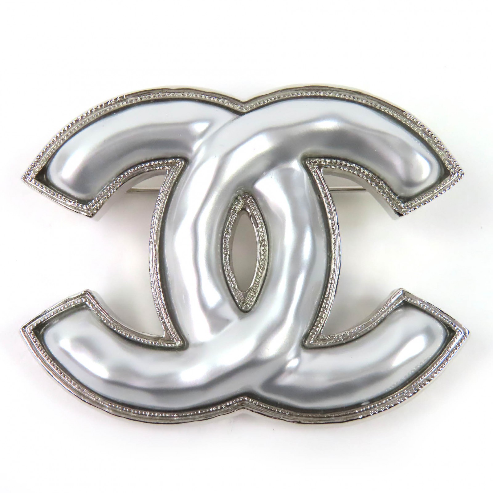 極美品△CHANEL シャネル B25C ココマーク CCロゴ ブローチ シルバー 箱付き イタリア製 レディース 大人気 オススメ◎【中古】