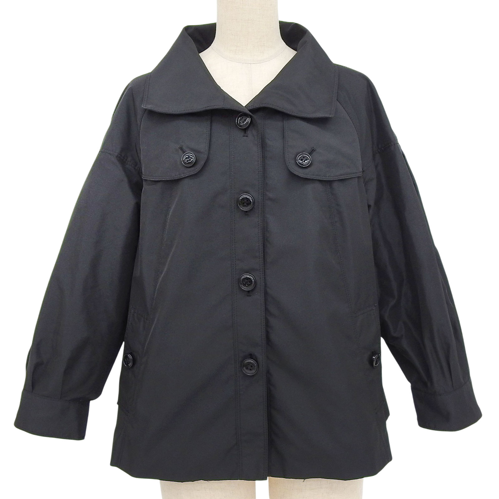 極美品▲BURBERRY LONDON バーバリーロンドン FC731-715-09 ロゴボタン付き 裏地チェック ショートコート ジャケット ブラック 44 日本製 正規品 レディース【中古】