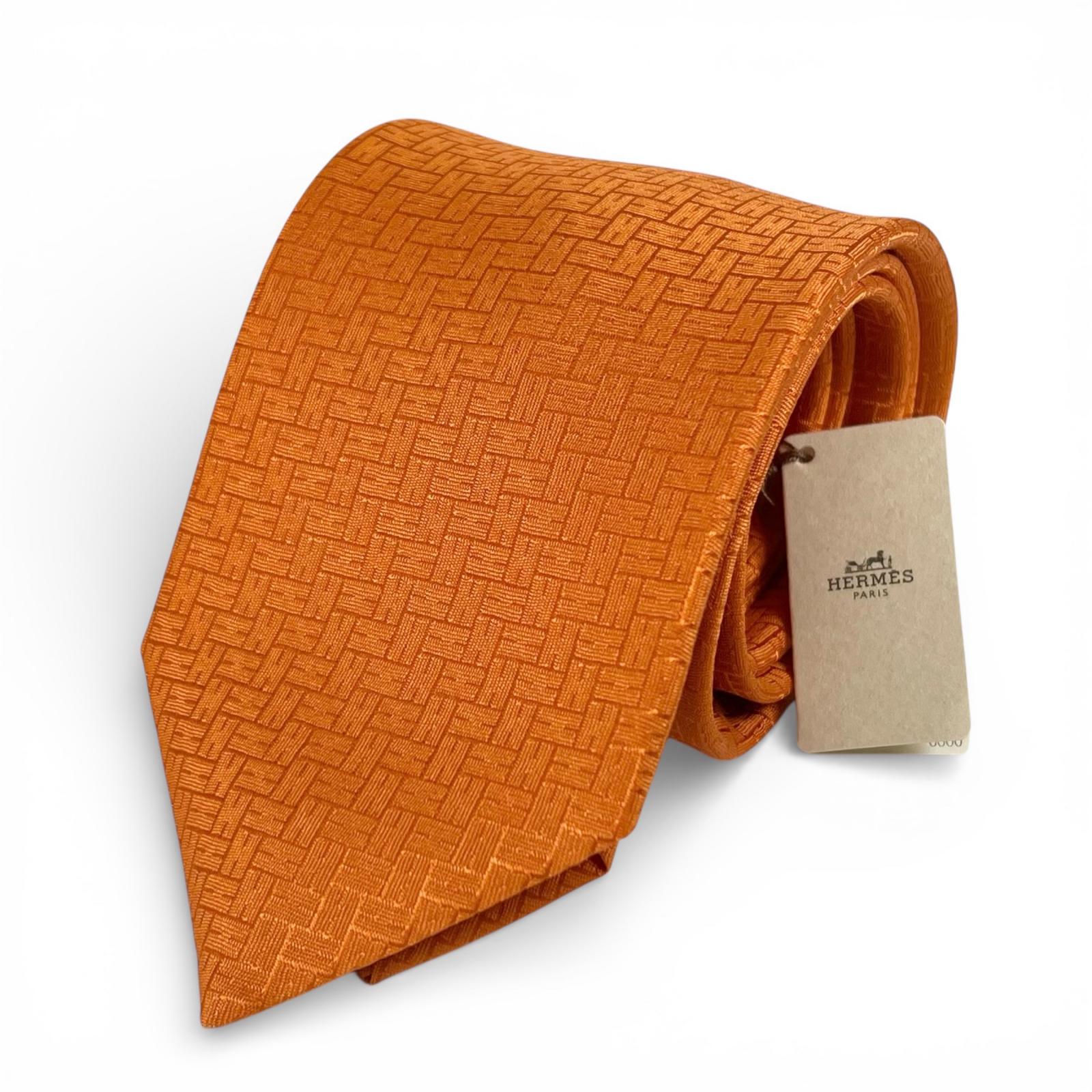 未使用品▲HERMES エルメス 2025年製 シルク100％ H織りタイ ファソネH ネクタイ オレンジ 箱付き フランス製 メンズ【中古】 24,255円