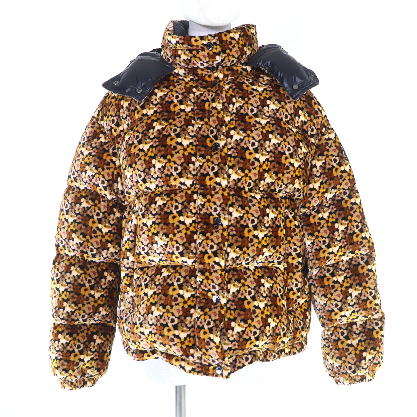 極美品★MONCLER モンク軌道 20-21AW DAOS 絹地混 デカロゴワッペン付 花柄 天鵞絨 落ち込む上衣 赤銅色系 3 決まり品 レディース【中古】 レディースファッション-コート・ジャケット