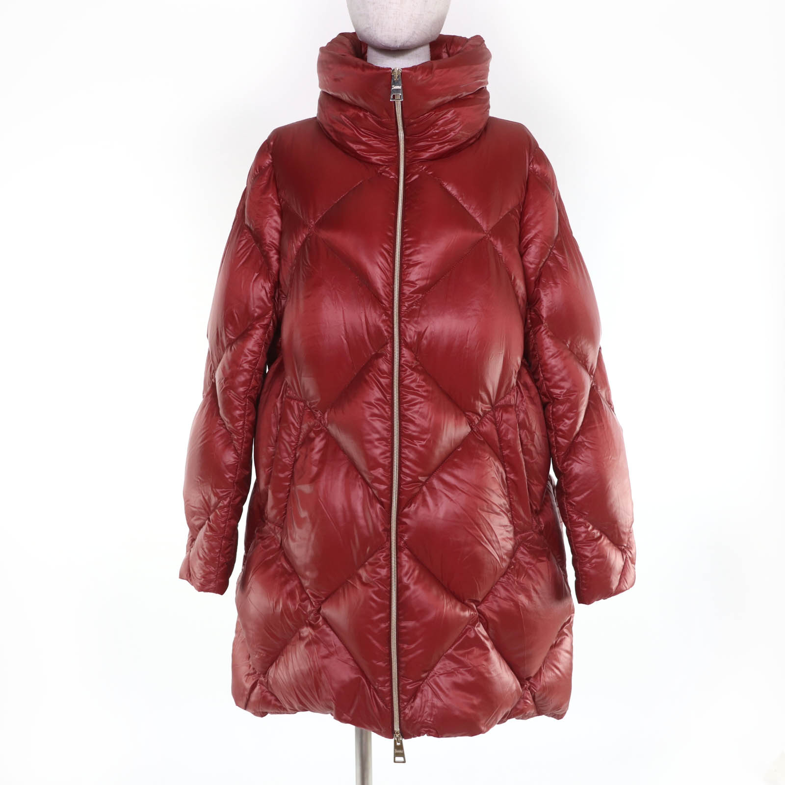 美品☆Herno ヘルノ PI1310D ロゴ金具 スタンドカラー ZIP UP ダウンコート ワインレッド 48 ルーマニア製 正規品 レディース【中古】