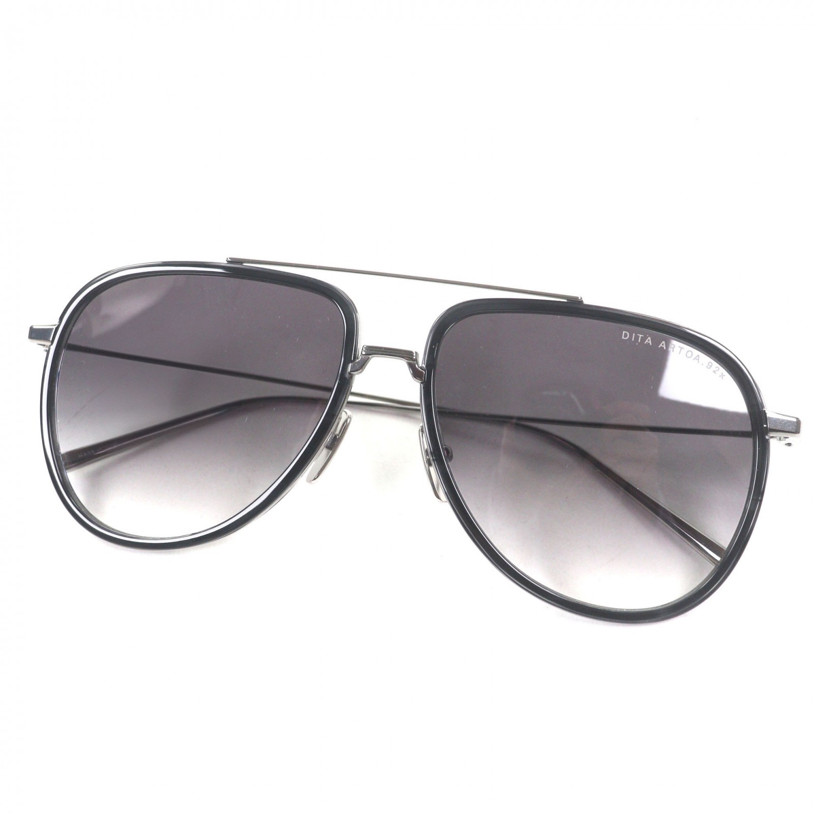 未使用品▼DITA ディータ DTS472-A-04 ARTOA.92X ツーブリッジ グラデーションレンズ アイウェア サングラス シルバー ブラック レンズ：ダークグレー 58□15-145 デモレンズ 日本製 メンズ【中古】