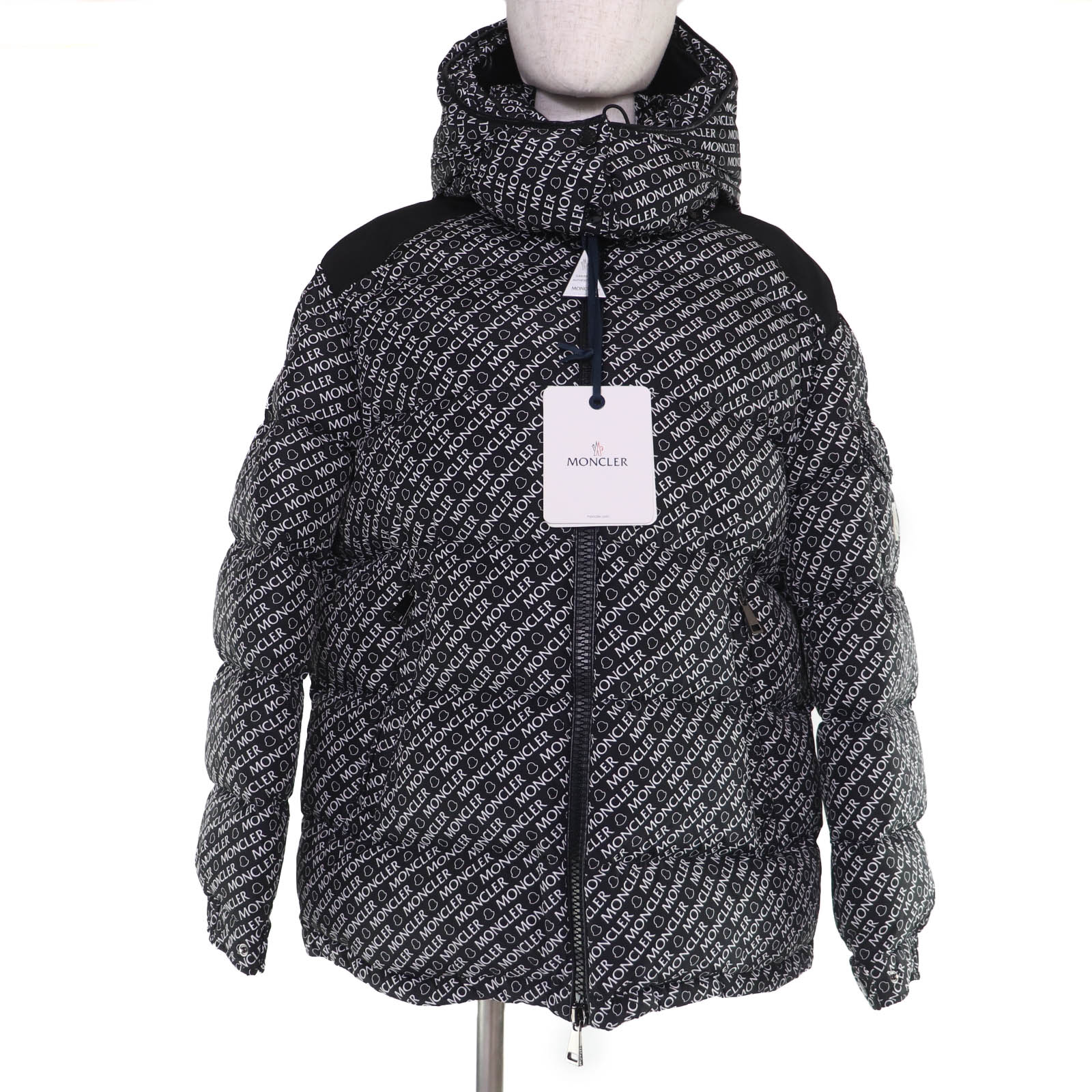 未当て嵌める品☆MONCLER モンク軌跡 2022年製 MAIRE ロゴタイプ紋章・ボンネット付 ロゴタイプ総柄 落ち込む上衣 黒いこと 3 ハンガー付き添い人 置き目品 レディース【中古】
