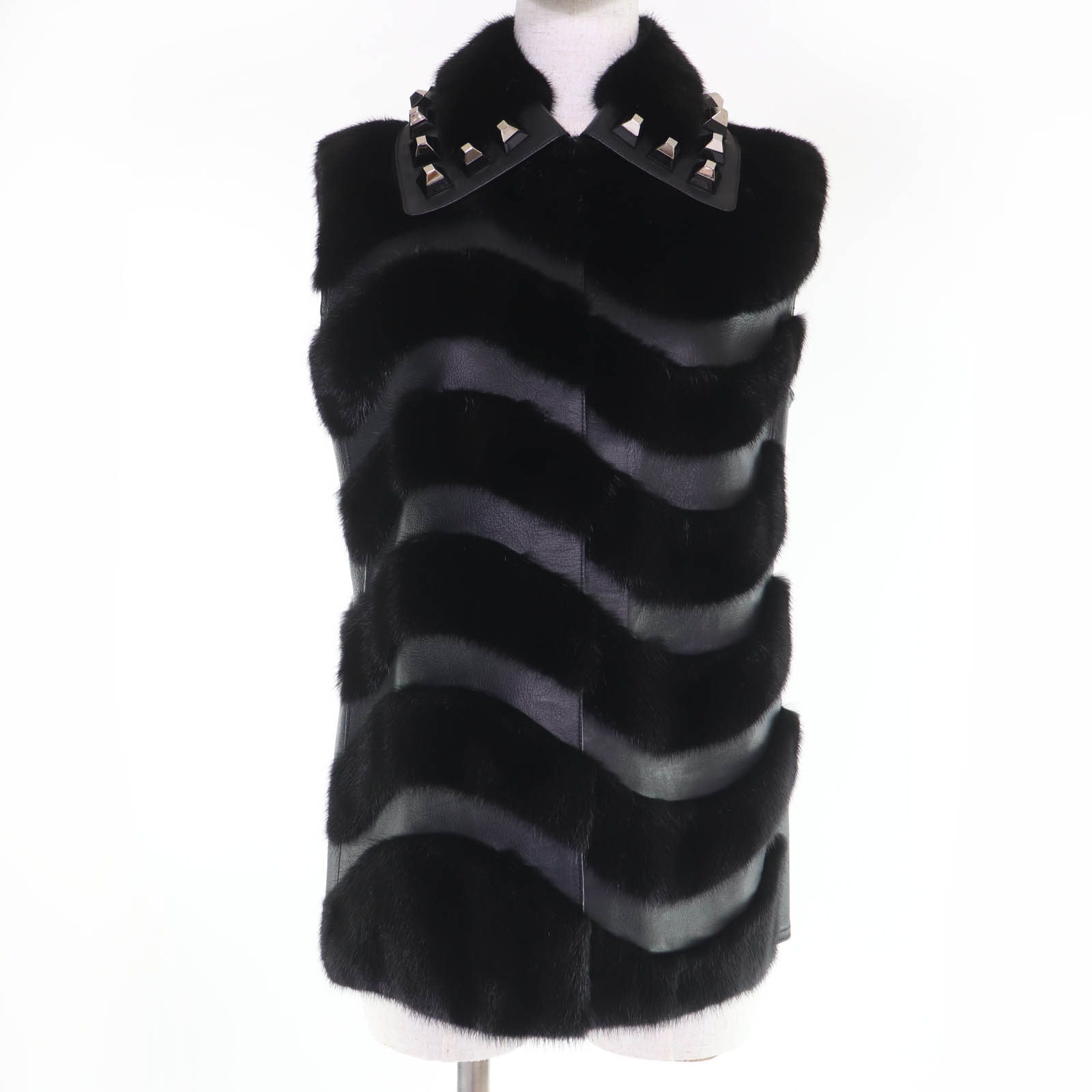 未当て嵌める品☆FENDI フェンディ 2017年製 FNH306 ミンクのコート毛革使い走り 子ヒツジなめし革 より良い 黒いこと 38 ハンガー・ガーメント付き添い人 イタリア製 定め事品 レディース【中古】