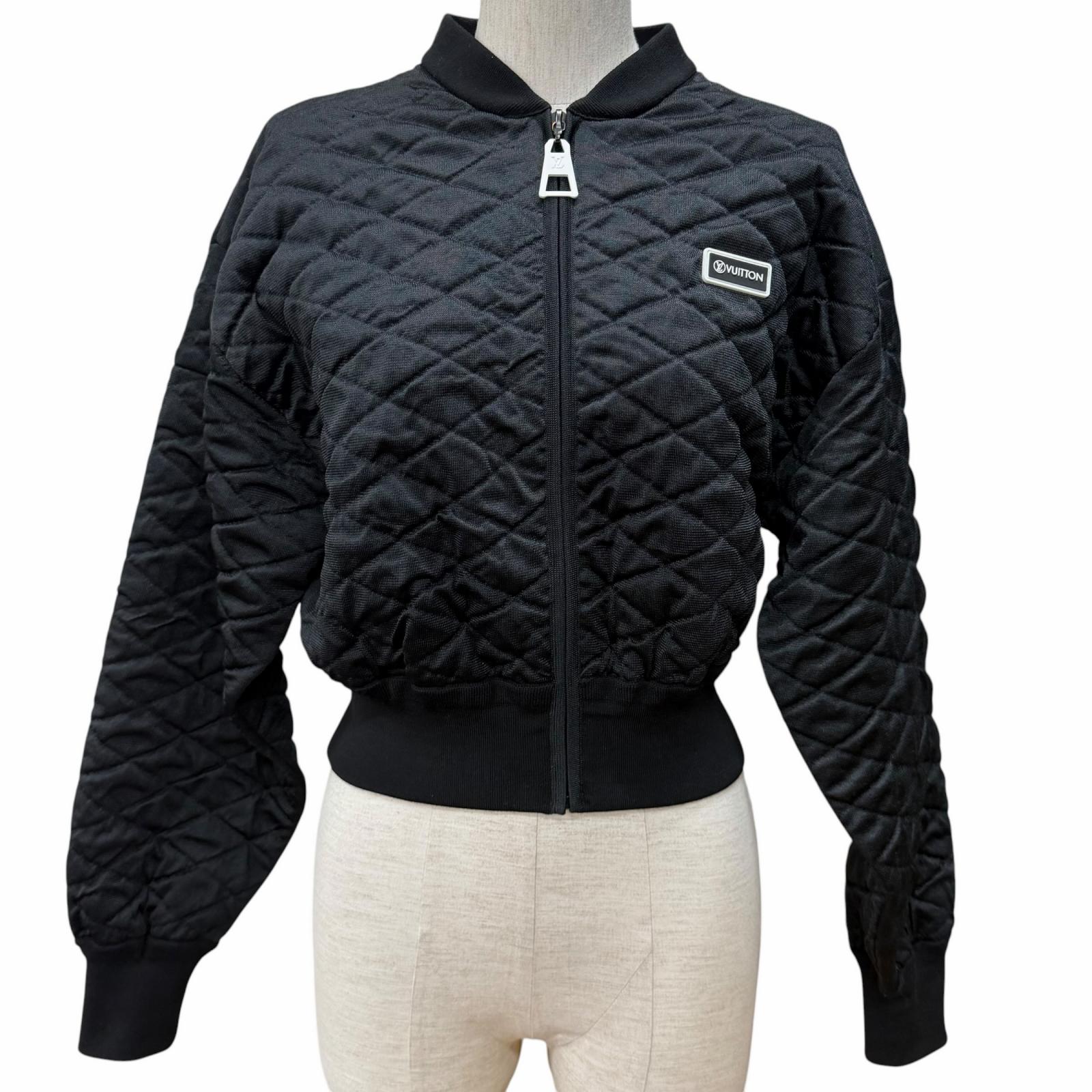 美品★LOUIS VUITTON ルイヴィトン 22AW ウール混 ラバーロゴワッペン付 ダイヤモンドニット ZIP UP キルティング ジャケット ブラック ハンガー・ガーメント付き イタリア製 正規品 レディース【中古】|衣類&ブランドリサイクル GREEN