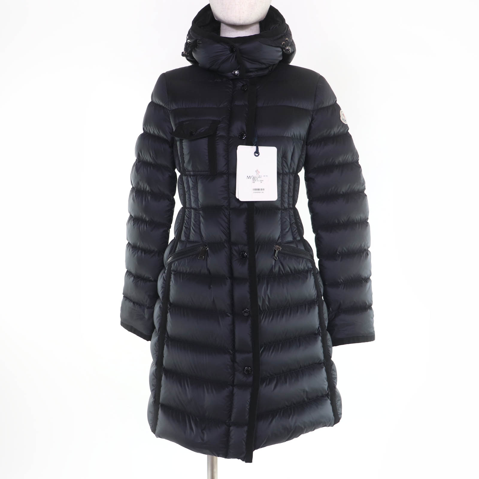 極美品☆MONCLER モンク軌跡 HERMINE エルミンヌ ロゴタイプ紋章・ボンネット付 落ち込む厚地の外套 黒いこと 00 置き目品 レディース【中古】